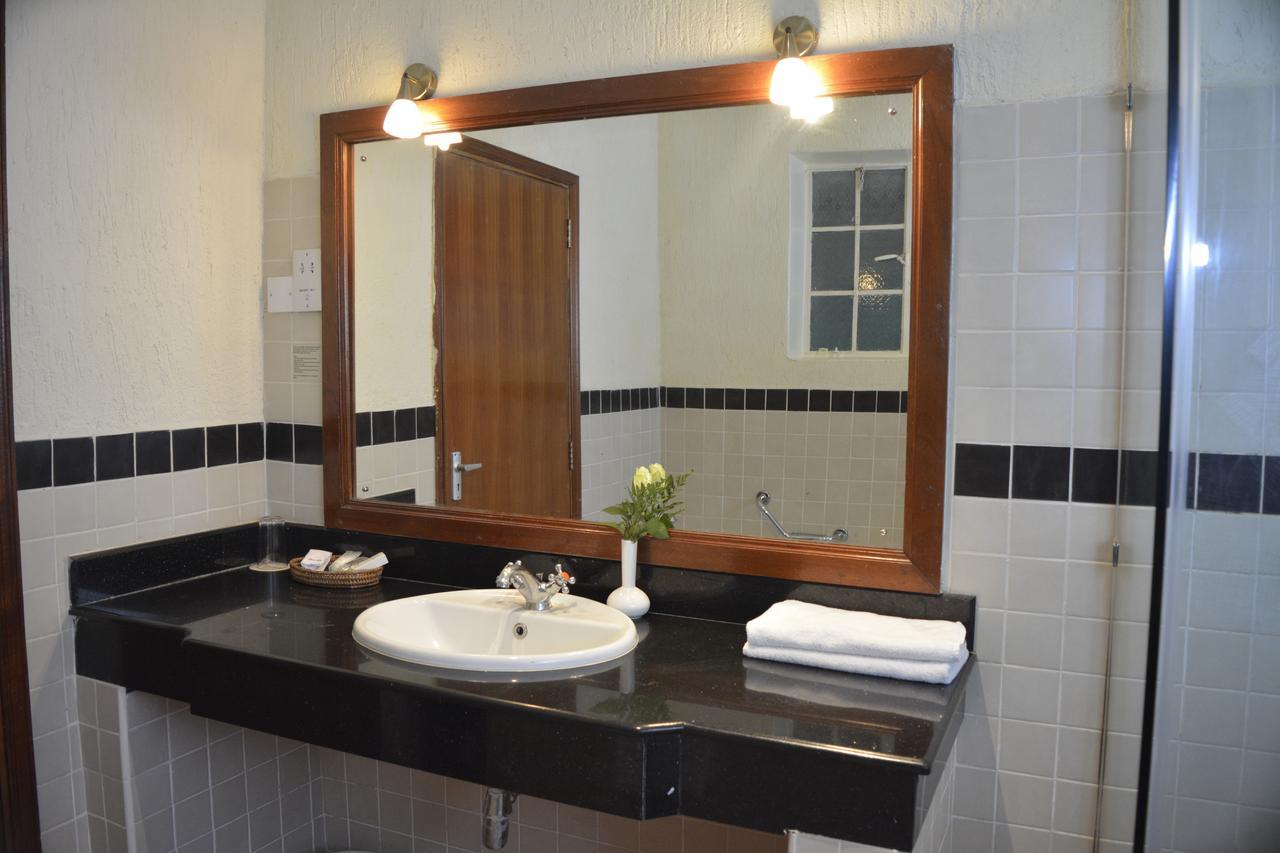 Outspan Hotel Nyeri Buitenkant foto